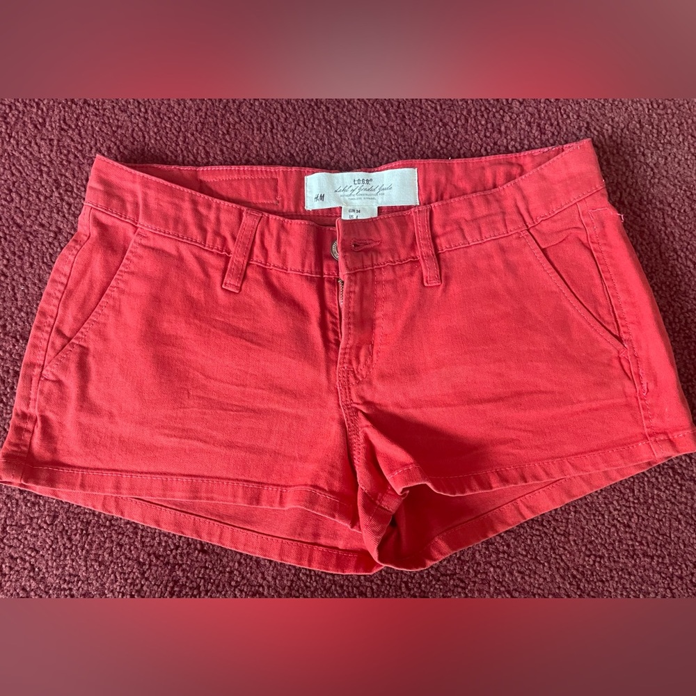 NEW H&M shorts, size US4, red